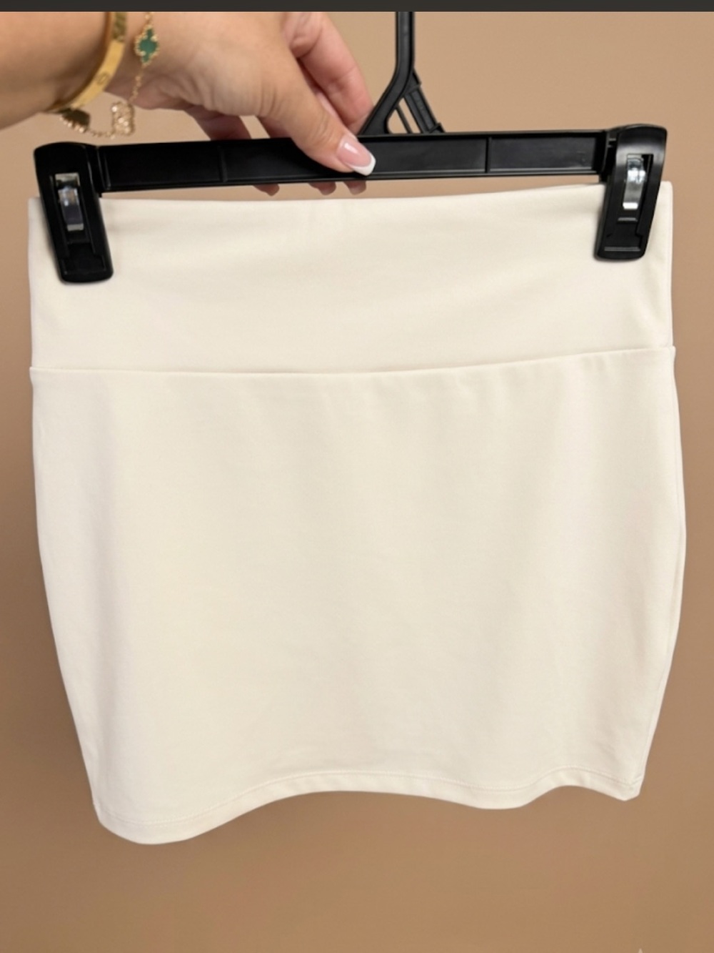 Bebe Cream Stretch Zip Up Mini Skirt